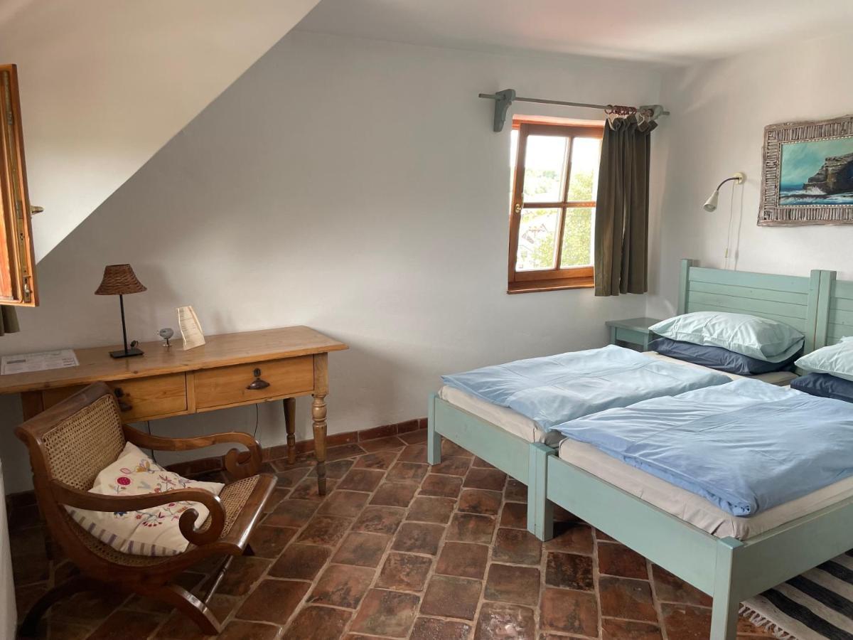 Dvor Guesthouse Novak מראה חיצוני תמונה