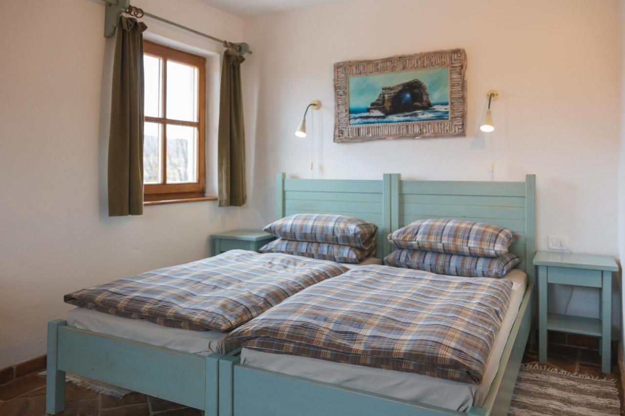 Dvor Guesthouse Novak מראה חיצוני תמונה