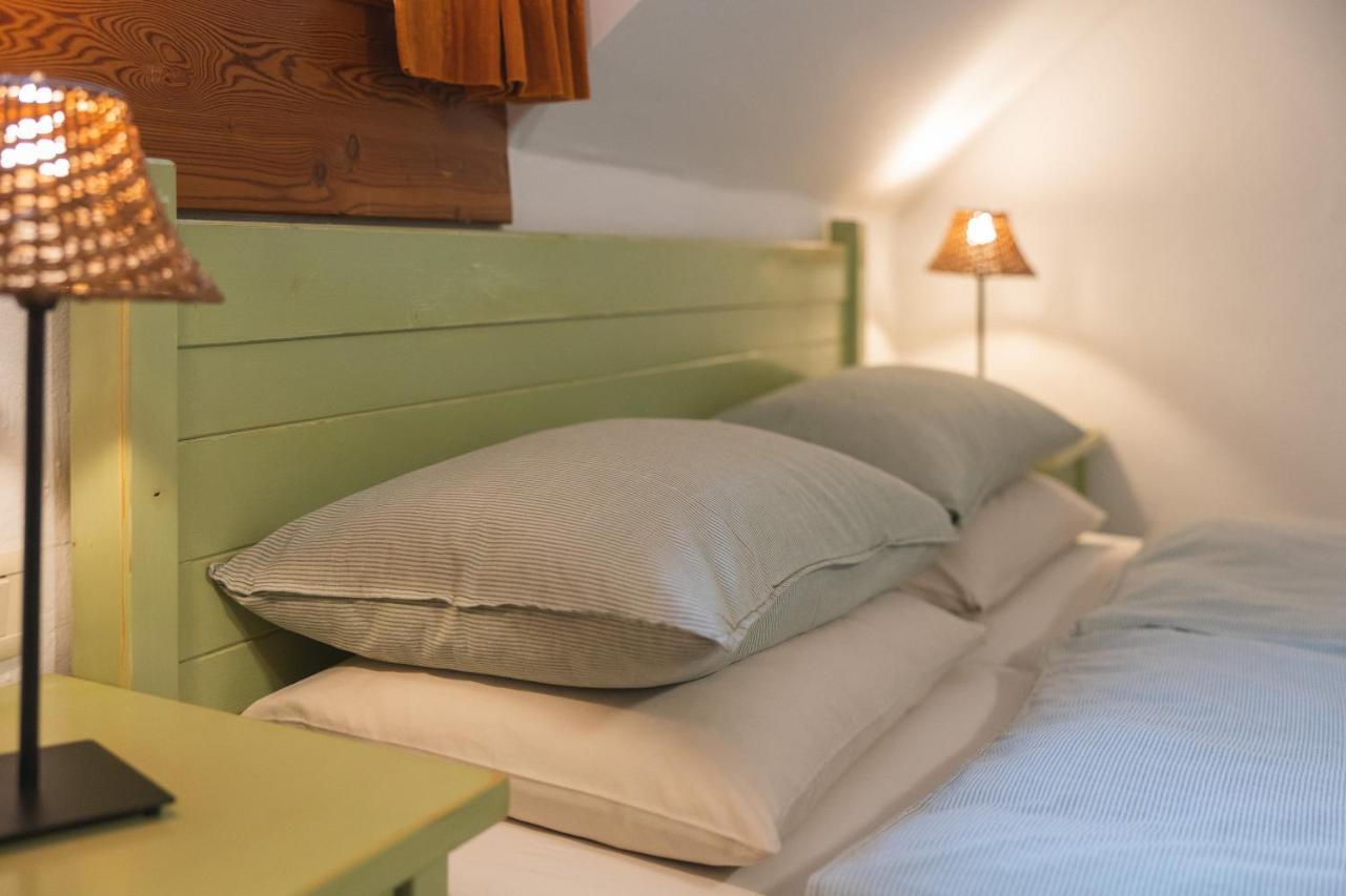Dvor Guesthouse Novak מראה חיצוני תמונה