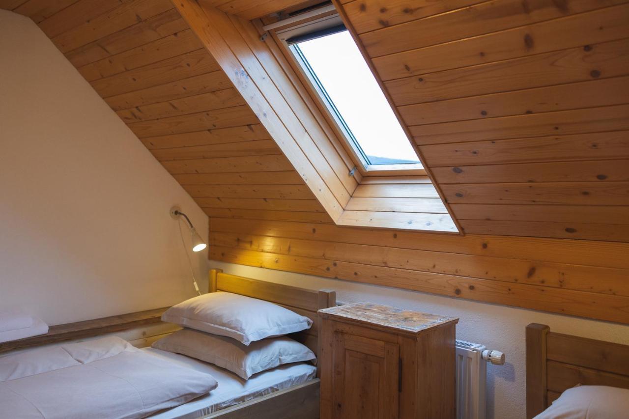 Dvor Guesthouse Novak מראה חיצוני תמונה