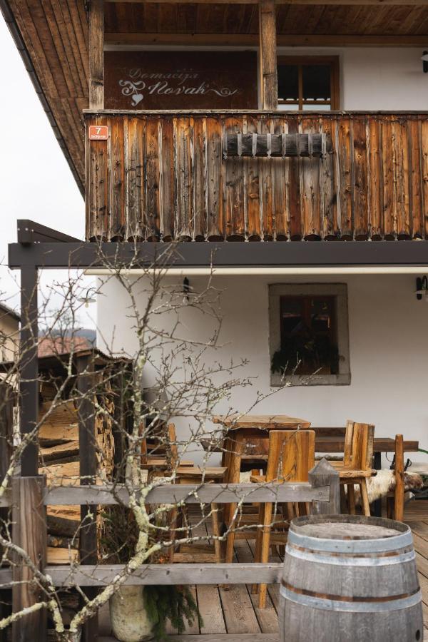 Dvor Guesthouse Novak מראה חיצוני תמונה