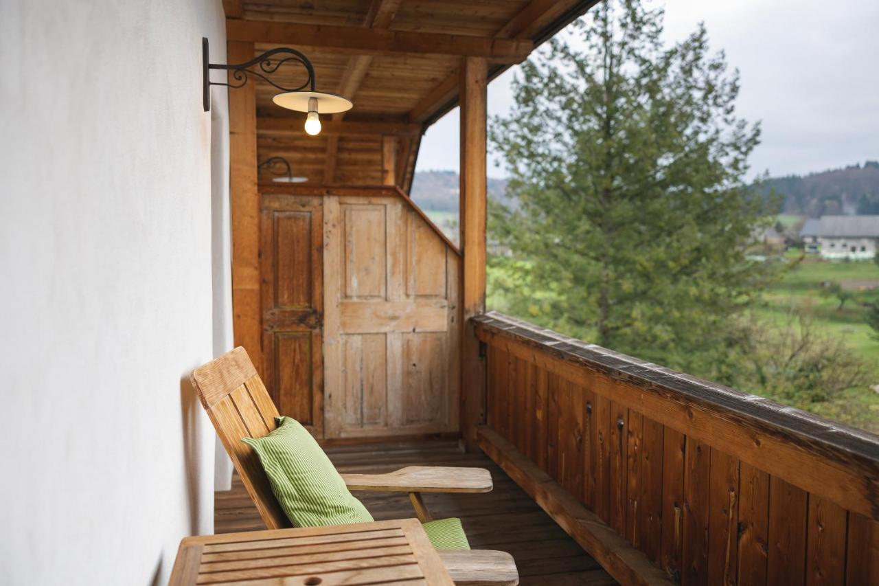 Dvor Guesthouse Novak מראה חיצוני תמונה